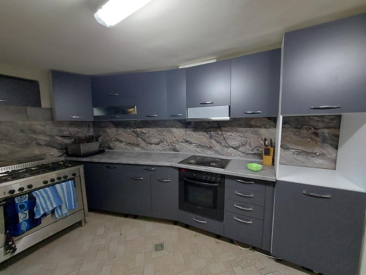 Sharkov Guest House Dolen  Экстерьер фото
