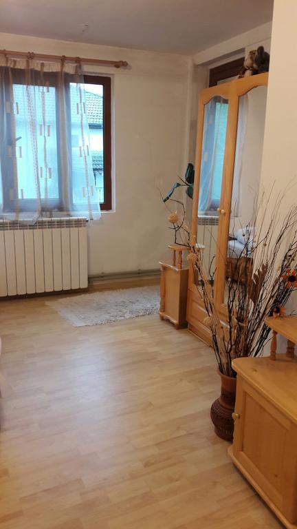 Sharkov Guest House Dolen  Экстерьер фото