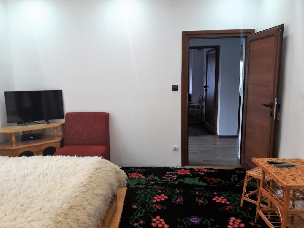 Sharkov Guest House Dolen  Экстерьер фото